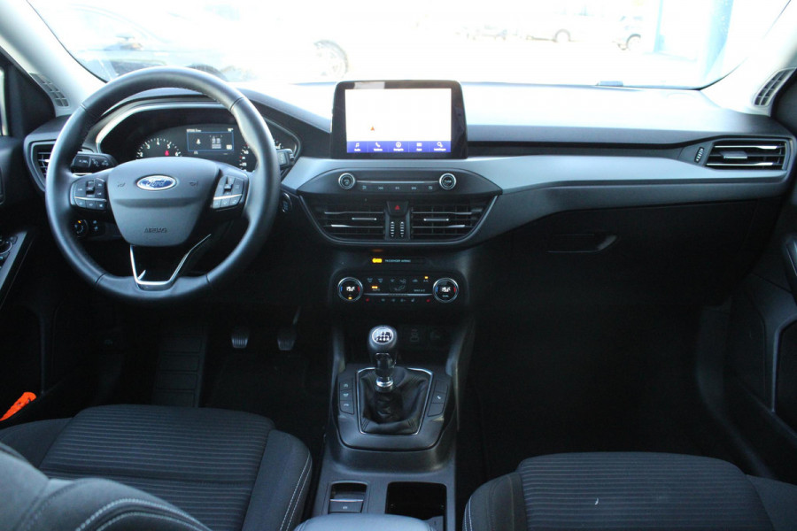Ford FOCUS Wagon 1.0 EcoBoost Hybrid Titanium Style | Winter Pack | Camera | Navigatie | Cruise control | Privacy glass | NIEUW MODEL