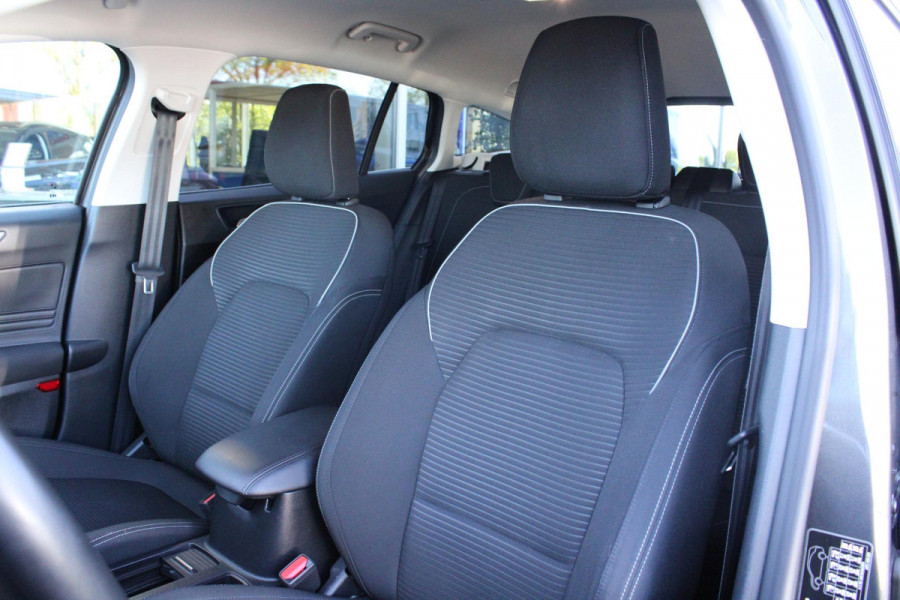 Ford FOCUS Wagon 1.0 EcoBoost Hybrid Titanium Style | Winter Pack | Camera | Navigatie | Cruise control | Privacy glass | NIEUW MODEL