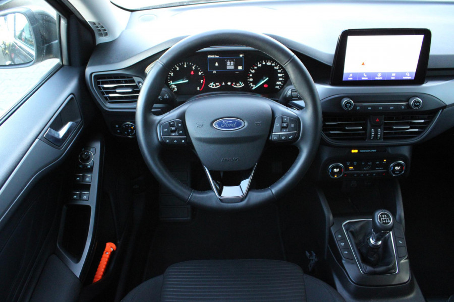 Ford FOCUS Wagon 1.0 EcoBoost Hybrid Titanium Style | Winter Pack | Camera | Navigatie | Cruise control | Privacy glass | NIEUW MODEL