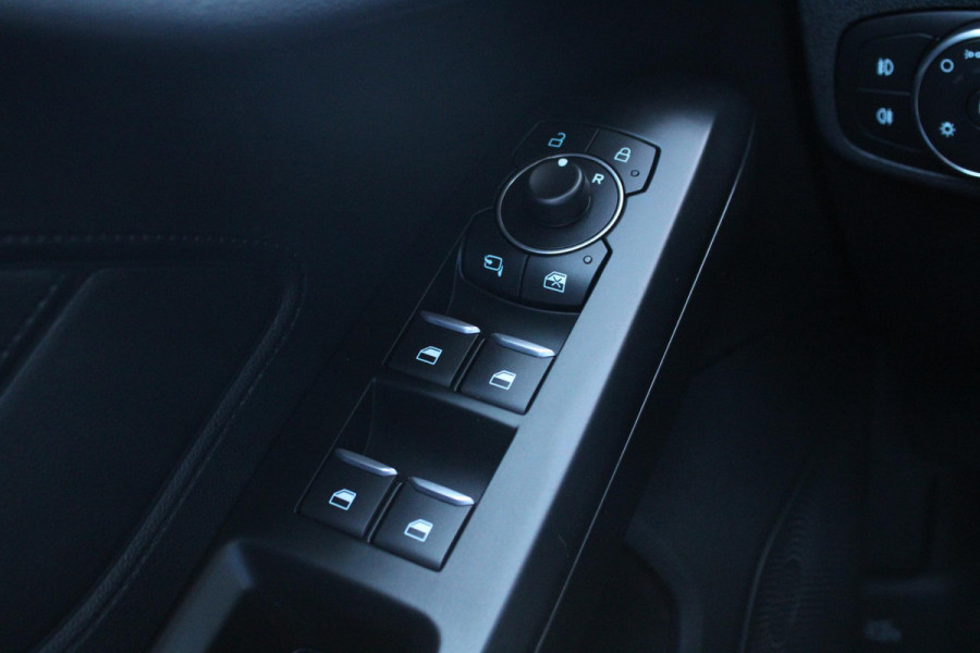 Ford FOCUS Wagon 1.0 EcoBoost Hybrid Titanium Style | Winter Pack | Camera | Navigatie | Cruise control | Privacy glass | NIEUW MODEL