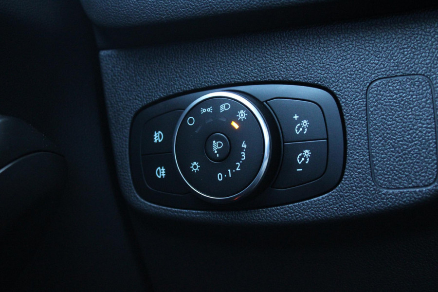 Ford FOCUS Wagon 1.0 EcoBoost Hybrid Titanium Style | Winter Pack | Camera | Navigatie | Cruise control | Privacy glass | NIEUW MODEL