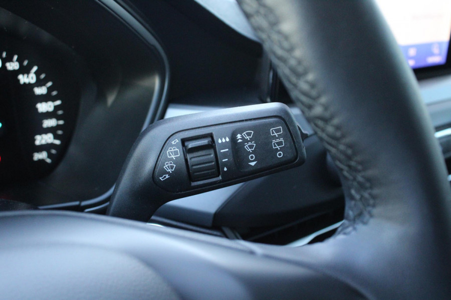Ford FOCUS Wagon 1.0 EcoBoost Hybrid Titanium Style | Winter Pack | Camera | Navigatie | Cruise control | Privacy glass | NIEUW MODEL