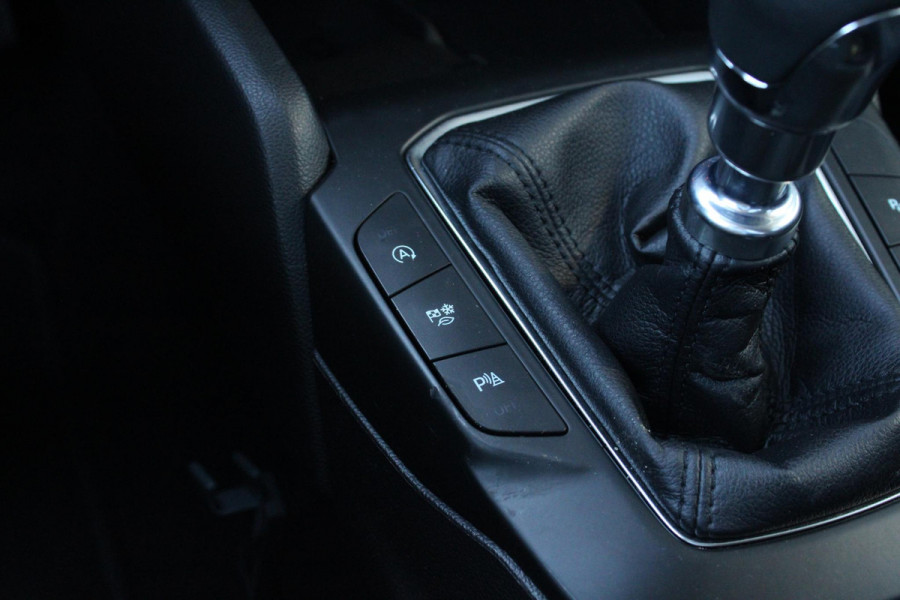 Ford FOCUS Wagon 1.0 EcoBoost Hybrid Titanium Style | Winter Pack | Camera | Navigatie | Cruise control | Privacy glass | NIEUW MODEL