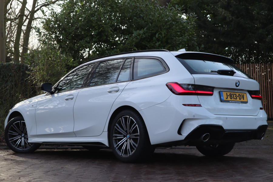 BMW 3 Serie Touring 318i Executive Edition | M-sport | Automaat |