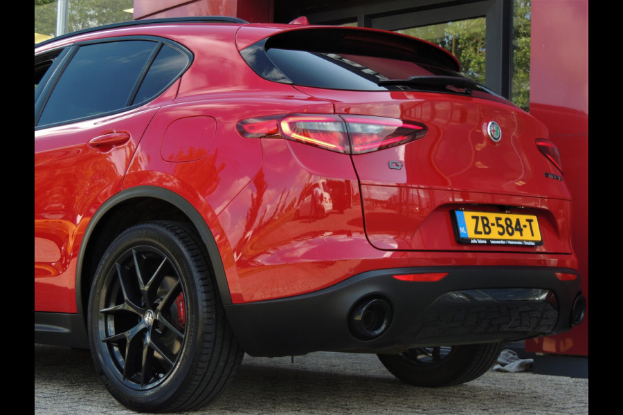 Alfa Romeo Stelvio 2.0 T AWD B-Tech | Harman Kardon | 20" Dark LMV | Veloce interieur | Elec. stoelen | Getuned tot 310PK |