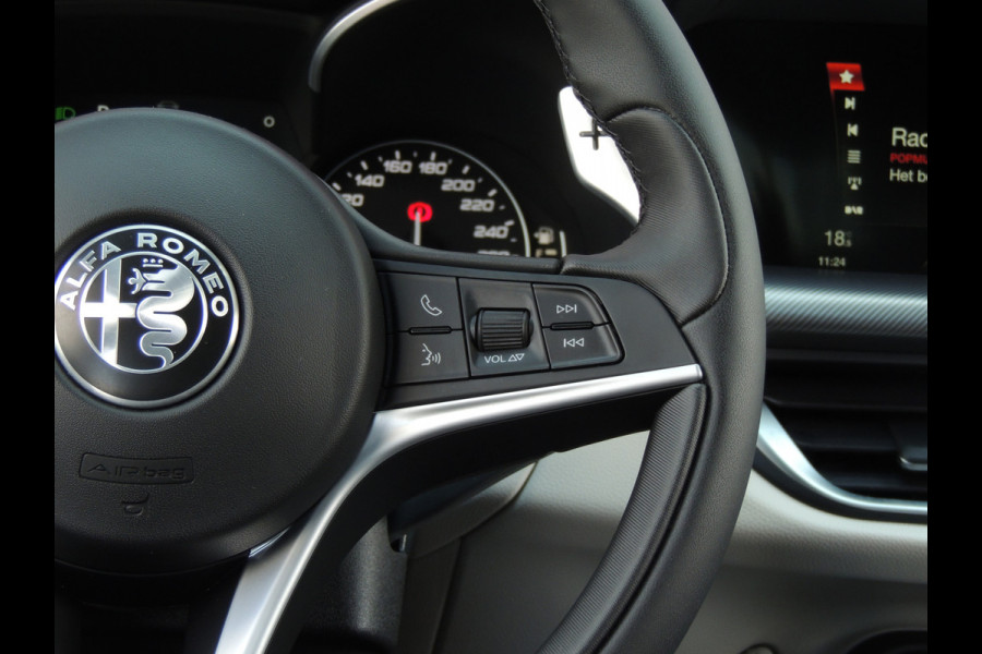 Alfa Romeo Stelvio 2.0 T AWD B-Tech | Harman Kardon | 20" Dark LMV | Veloce interieur | Elec. stoelen | Getuned tot 310PK |