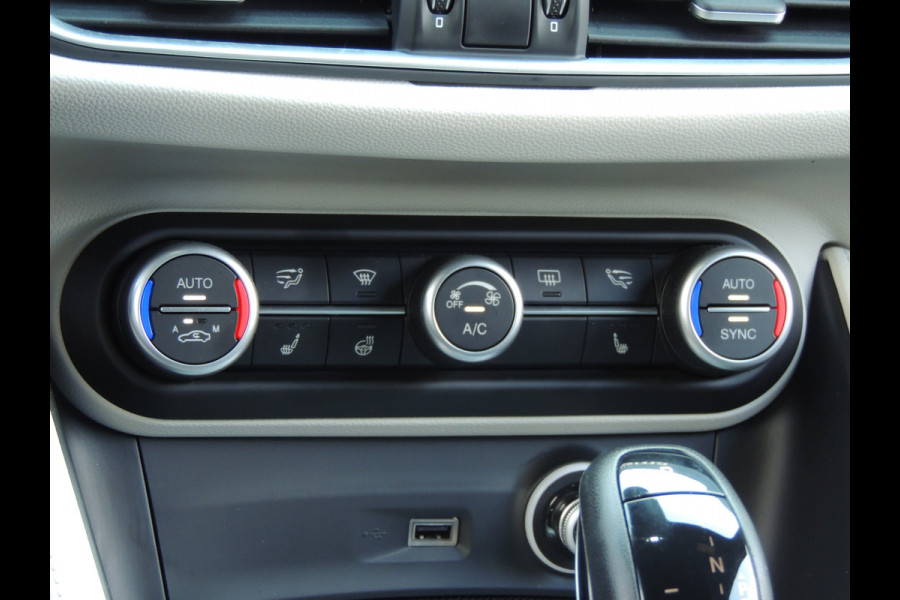 Alfa Romeo Stelvio 2.0 T AWD B-Tech | Harman Kardon | 20" Dark LMV | Veloce interieur | Elec. stoelen | Getuned tot 310PK |