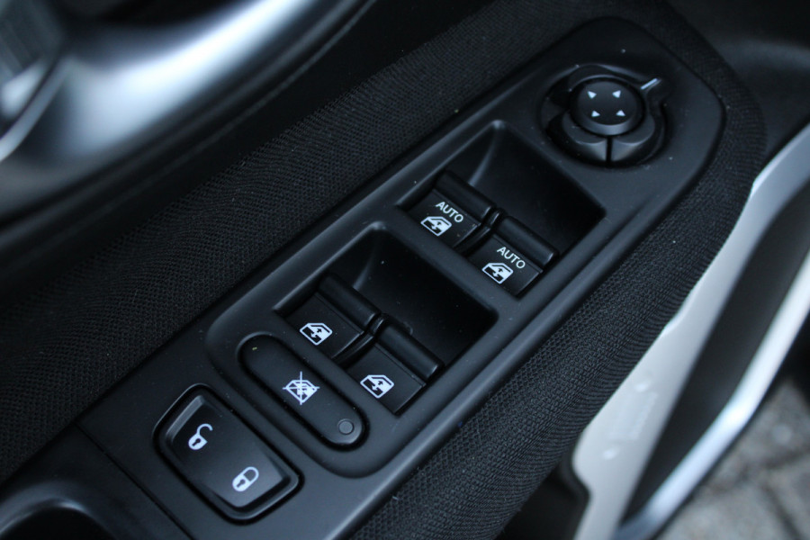 Jeep Renegade 1.4 MultiAir Limited Automaat | 17 " velgen