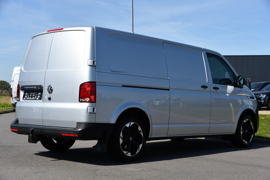 Volkswagen Transporter 2.0 TDI L2H1 30 Highline Adaptieve Cruise, Camera, Automaat, Carplay, 150PK, LED, Standkachel, Stoelverwarming, Trekhaak, Uniek!