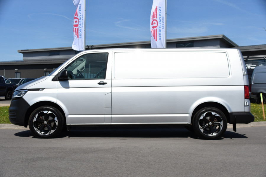Volkswagen Transporter 2.0 TDI L2H1 30 Highline Adaptieve Cruise, Camera, Automaat, Carplay, 150PK, LED, Standkachel, Stoelverwarming, Trekhaak, Uniek!