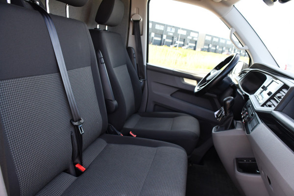Volkswagen Transporter 2.0 TDI L2H1 30 Highline Adaptieve Cruise, Camera, Automaat, Carplay, 150PK, LED, Standkachel, Stoelverwarming, Trekhaak, Uniek!