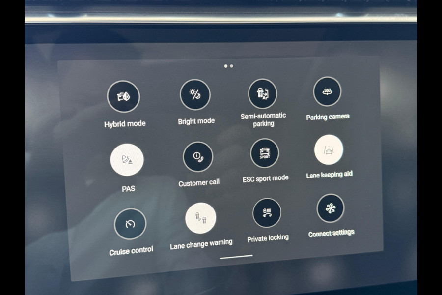 Lynk & Co 01 1.5 BLACK EDTION | PANODAK | CARPLAY |