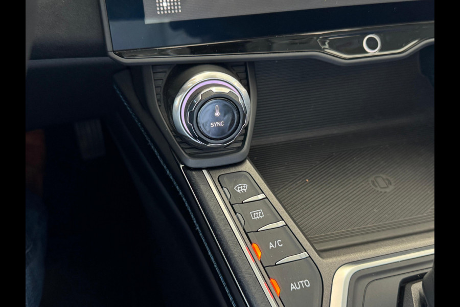 Lynk & Co 01 1.5 BLACK EDTION | PANODAK | CARPLAY |
