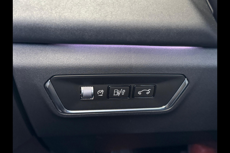 Lynk & Co 01 1.5 BLACK EDTION | PANODAK | CARPLAY |