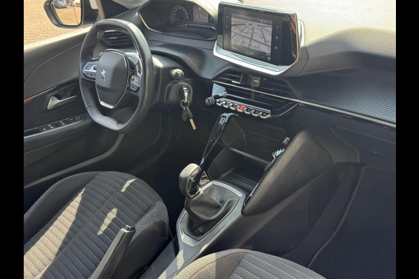 Peugeot 208 1.2 PureTech OUTLAW Edition - Apple CarPlay / Navigatie I Airco I LED I PDC I 68.000 KM -Dealer onderhouden
