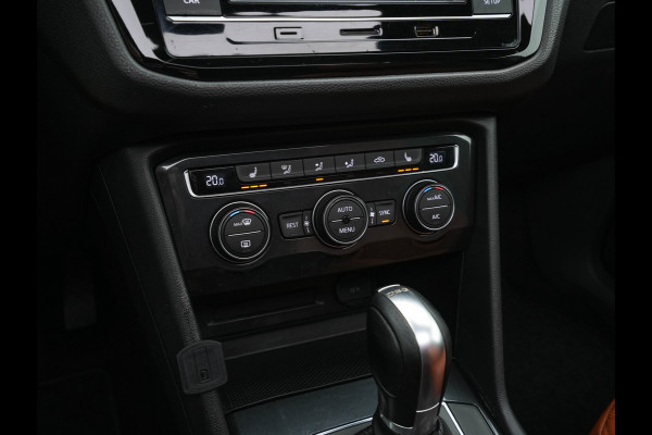 Volkswagen Tiguan 2.0 TDI Comfortline Aut. *PANO | LED-LIGHTS | ADAPTIVE-CRUISE | COMFORT-SEATS | PARKPILOT | ECC | AMBIENT-LIGHT | HEATED-SEATS | PDC | 17''ALU*