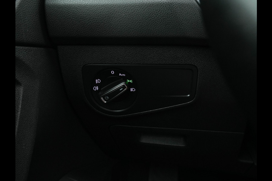 Volkswagen Tiguan 2.0 TDI Comfortline Aut. *PANO | LED-LIGHTS | ADAPTIVE-CRUISE | COMFORT-SEATS | PARKPILOT | ECC | AMBIENT-LIGHT | HEATED-SEATS | PDC | 17''ALU*