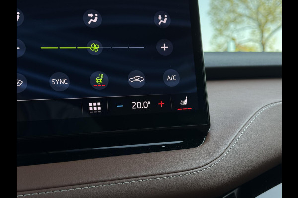 Škoda ENYAQ iV 60 kWh | Navigatie | Camera  | Apple Carplay | Trekhaak |