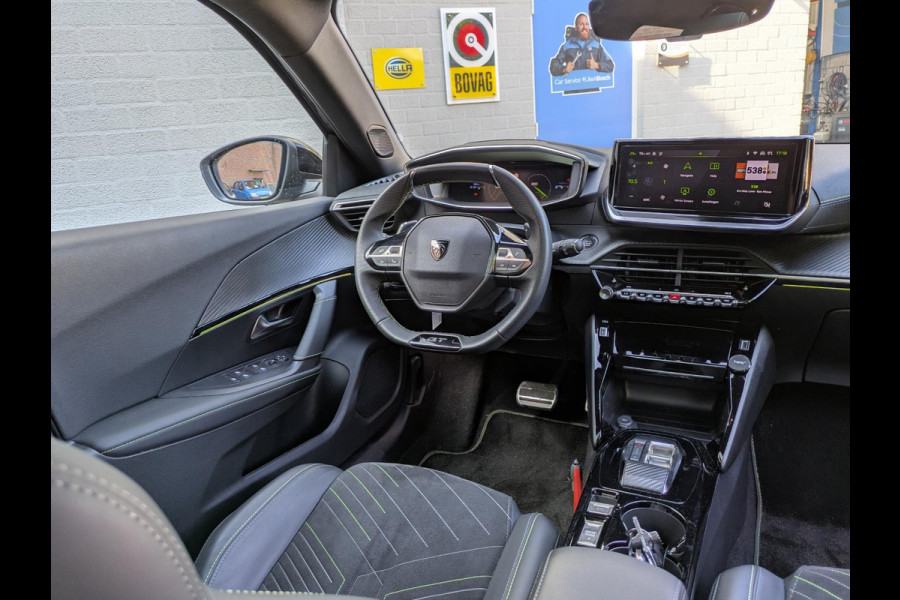 Peugeot 2008 1.2 PureTech 130 GT|Panodak|Elektr,Stoel|Memory|Adaptive-Cruise|Massage|Blindspot|Trekhaak