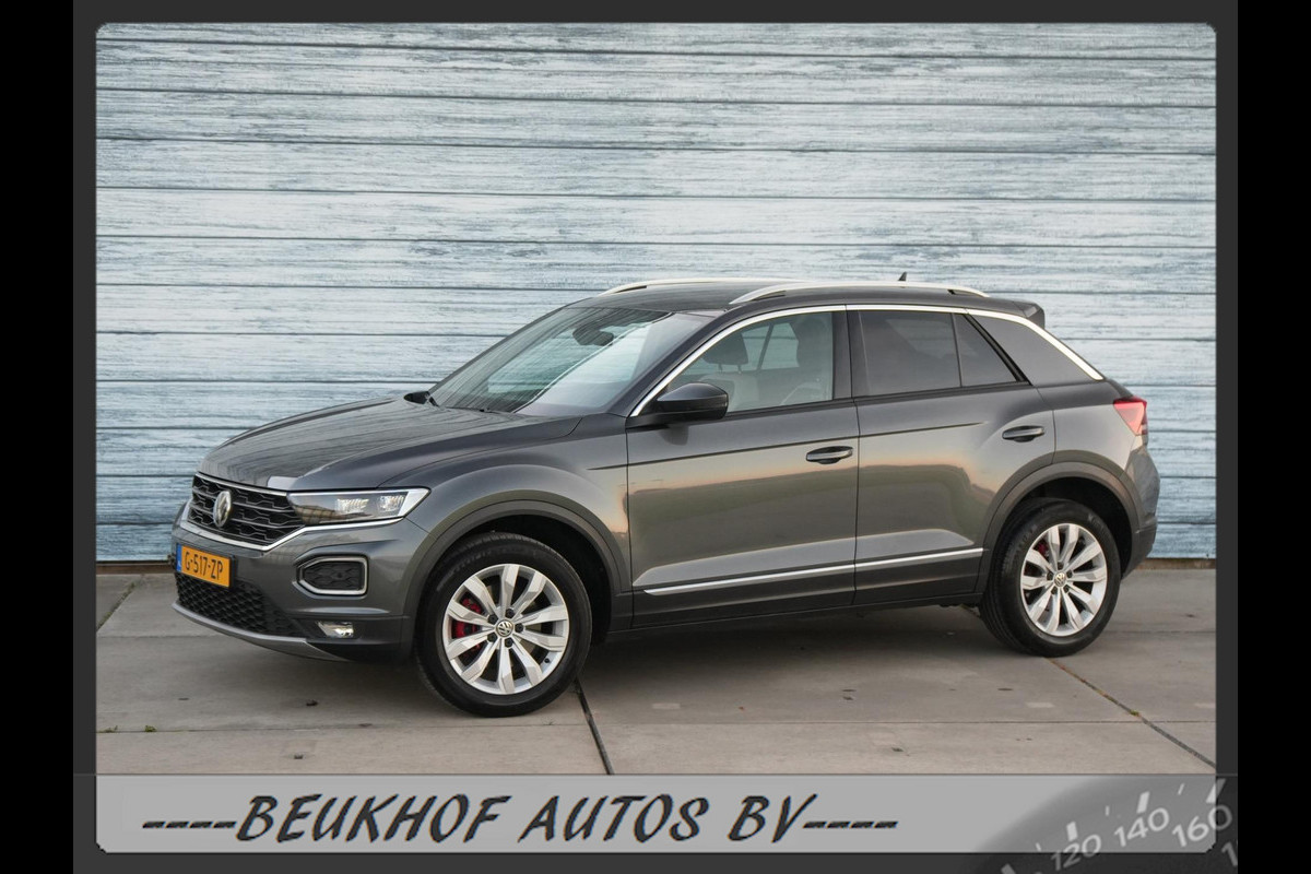 Volkswagen T-Roc 1.5 TSI Sport Automaat Carplay Virtual Dash Volkswagen T-Roc 1.5 TSI Sport Automaat Carplay Virtual Dash