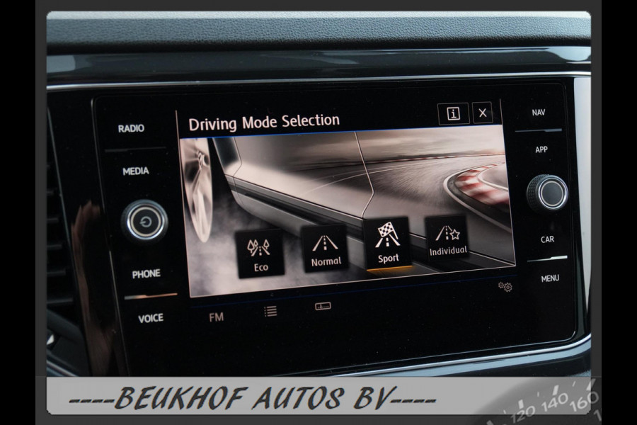 Volkswagen T-Roc 1.5 TSI Sport Automaat Carplay Virtual Dash
