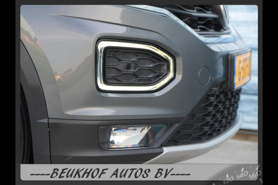 Volkswagen T-Roc 1.5 TSI Sport Automaat Carplay Virtual Dash