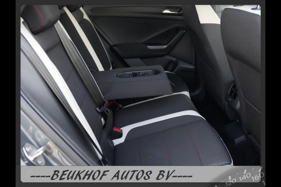 Volkswagen T-Roc 1.5 TSI Sport Automaat Carplay Virtual Dash