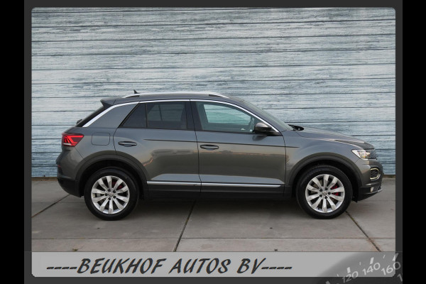 Volkswagen T-Roc 1.5 TSI Sport Automaat Carplay Virtual Dash