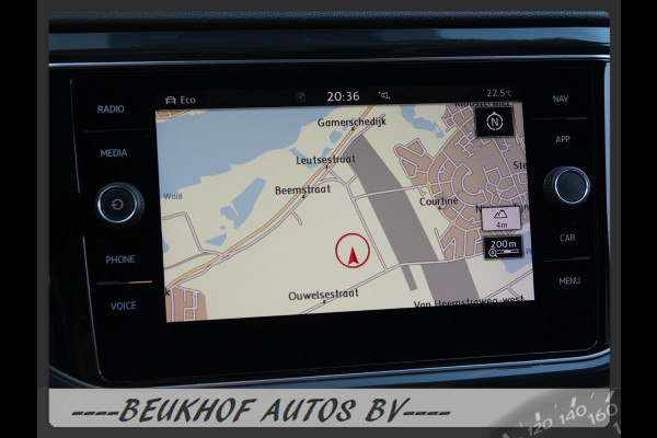 Volkswagen T-Roc 1.5 TSI Sport Automaat Carplay Virtual Dash
