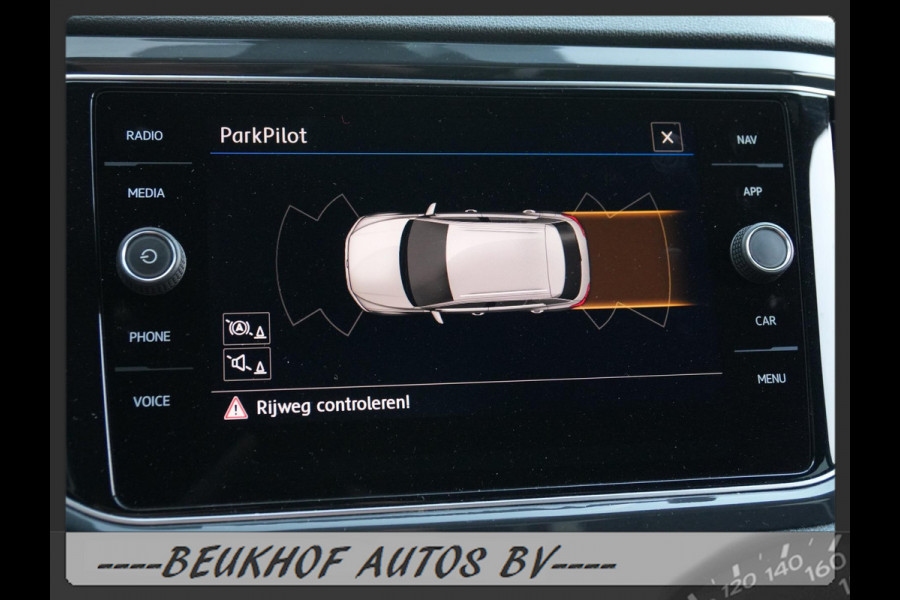 Volkswagen T-Roc 1.5 TSI Sport Automaat Carplay Virtual Dash