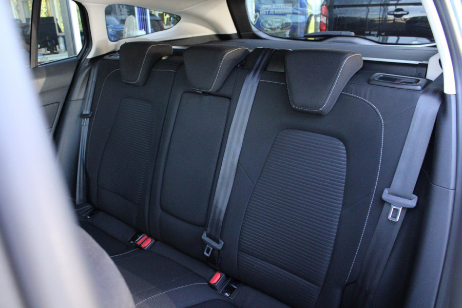 Ford FOCUS Wagon 1.0 EcoBoost Hybrid Titanium Style | Winter Pack | Camera | Navigatie | Cruise control | Privacy glass | NIEUW MODEL