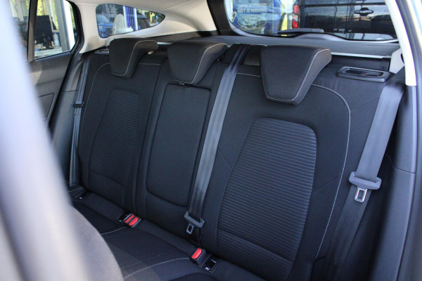 Ford FOCUS Wagon 1.0 EcoBoost Hybrid Titanium Style | Winter Pack | Camera | Navigatie | Cruise control | Privacy glass | NIEUW MODEL