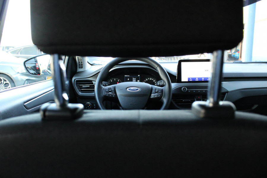 Ford FOCUS Wagon 1.0 EcoBoost Hybrid Titanium Style | Winter Pack | Camera | Navigatie | Cruise control | Privacy glass | NIEUW MODEL