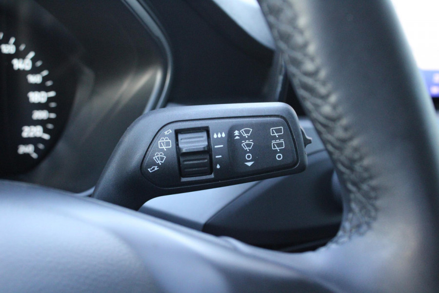 Ford FOCUS Wagon 1.0 EcoBoost Hybrid Titanium Style | Winter Pack | Camera | Navigatie | Cruise control | Privacy glass | NIEUW MODEL