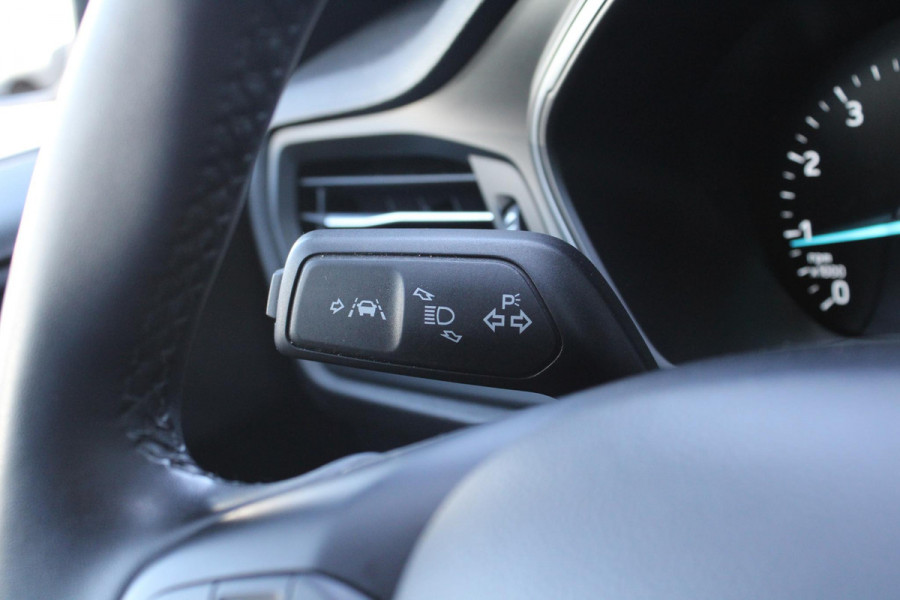 Ford FOCUS Wagon 1.0 EcoBoost Hybrid Titanium Style | Winter Pack | Camera | Navigatie | Cruise control | Privacy glass | NIEUW MODEL