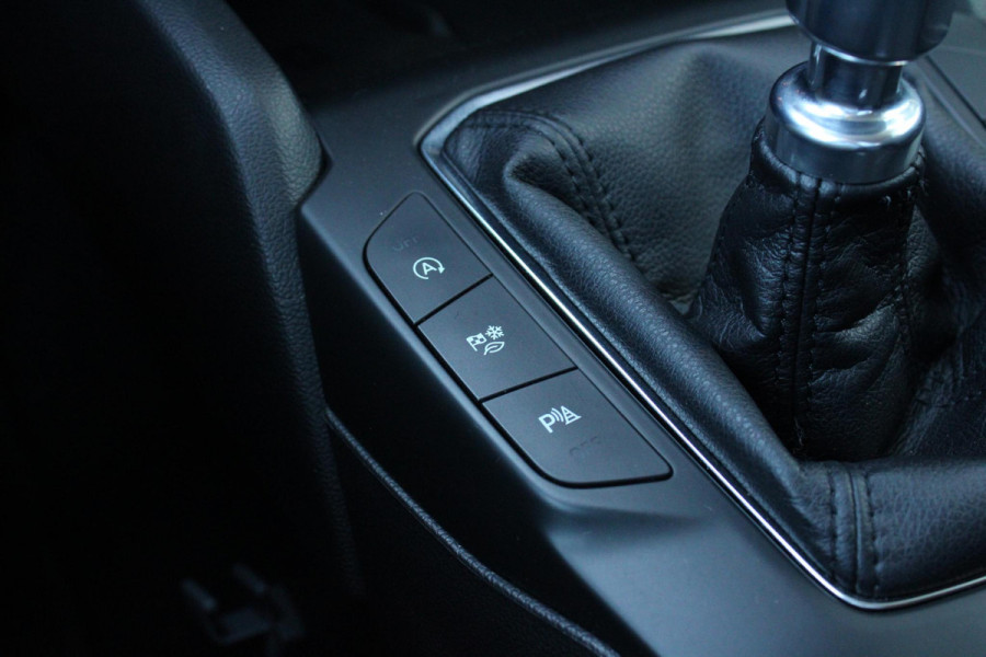 Ford FOCUS Wagon 1.0 EcoBoost Hybrid Titanium Style | Winter Pack | Camera | Navigatie | Cruise control | Privacy glass | NIEUW MODEL