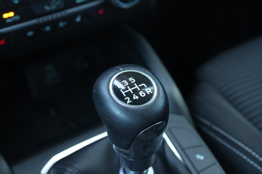 Ford FOCUS Wagon 1.0 EcoBoost Hybrid Titanium Style | Winter Pack | Camera | Navigatie | Cruise control | Privacy glass | NIEUW MODEL