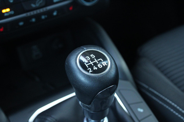 Ford FOCUS Wagon 1.0 EcoBoost Hybrid Titanium Style | Winter Pack | Camera | Navigatie | Cruise control | Privacy glass | NIEUW MODEL
