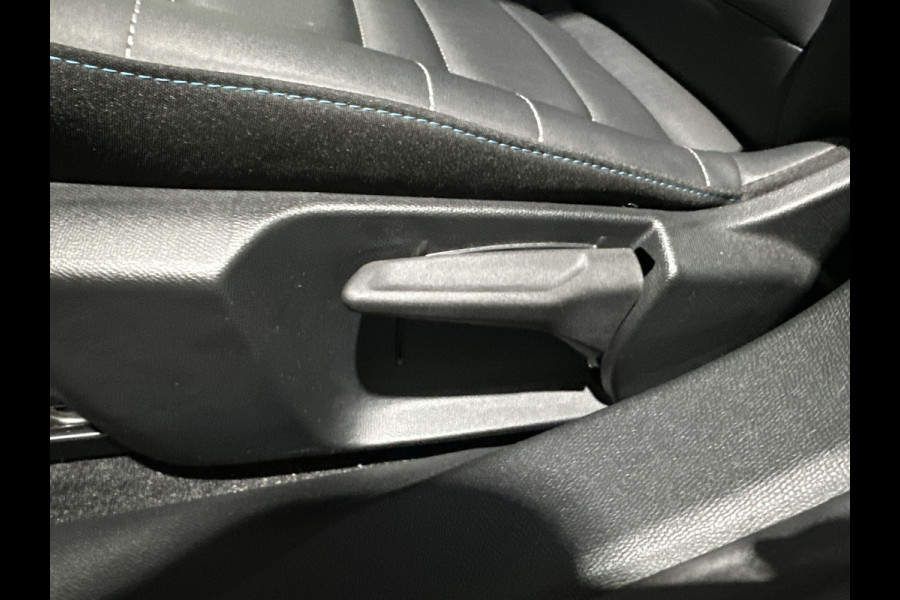 Citroën Ë-C4 Shine 50 kWh | Panoramadak | adaptieve cruise control | Apple & Android Carplay | SoH (batterijcheck) 93.19 % score!