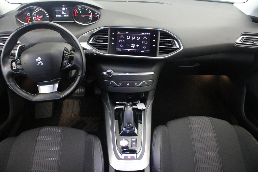 Peugeot 308 1.2 PureTech Allure |Navi|Camera|