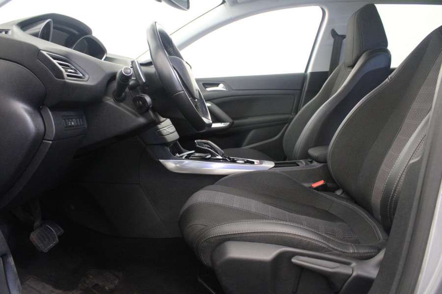 Peugeot 308 1.2 PureTech Allure |Navi|Camera|
