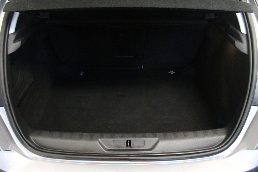 Peugeot 308 1.2 PureTech Allure |Navi|Camera|