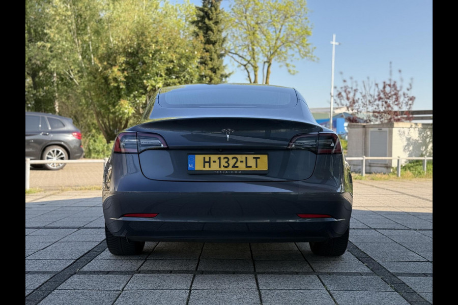Tesla Model 3 Range Plus RWD | Autopilot | Panorama | Leder |
