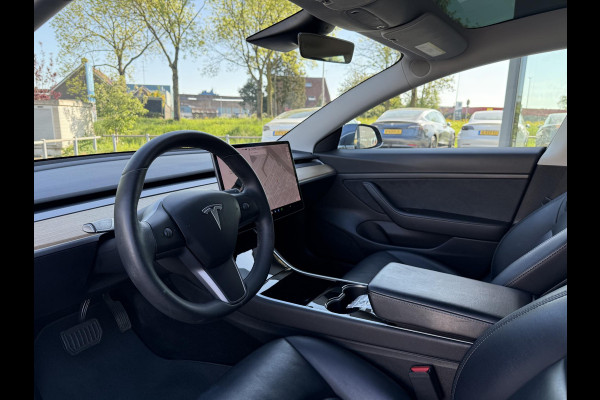 Tesla Model 3 Range Plus RWD | Autopilot | Panorama | Leder |
