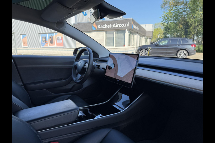 Tesla Model 3 Range Plus RWD | Autopilot | Panorama | Leder |