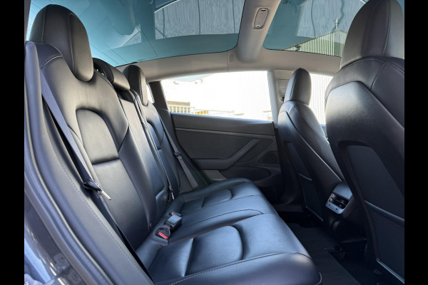 Tesla Model 3 Range Plus RWD | Autopilot | Panorama | Leder |