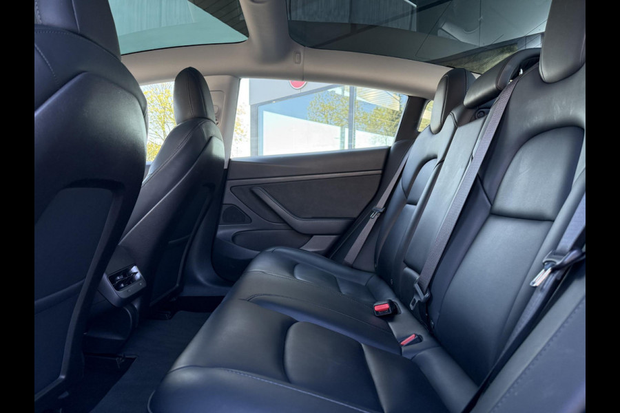 Tesla Model 3 Range Plus RWD | Autopilot | Panorama | Leder |