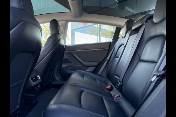Tesla Model 3 Range Plus RWD | Autopilot | Panorama | Leder |