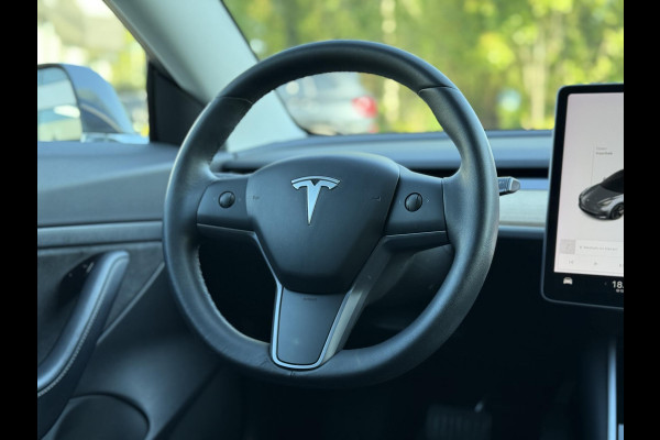 Tesla Model 3 Range Plus RWD | Autopilot | Panorama | Leder |