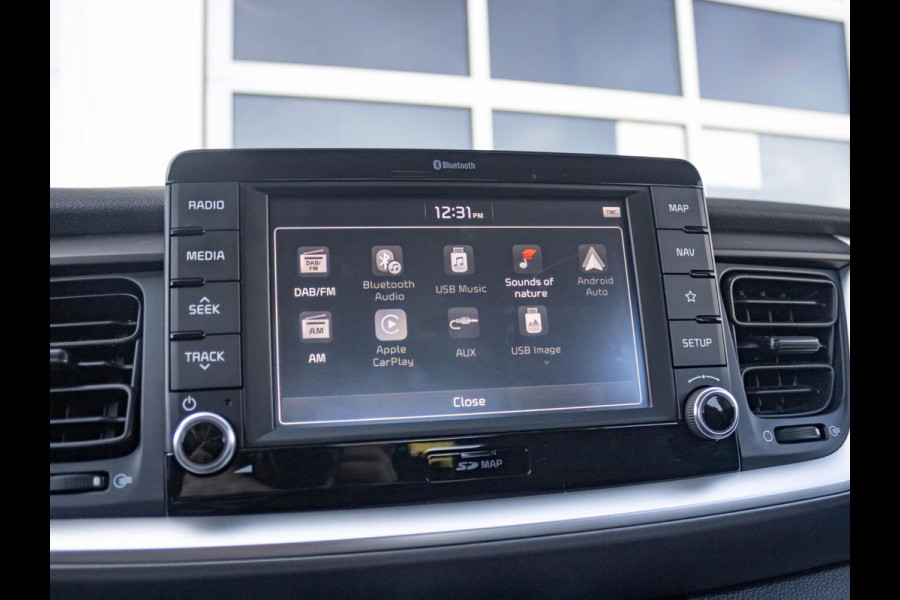 Kia Stonic 1.0 T-GDi DynamicLine | Airco | Camera | Carplay | Cruise | 17" | PDC | Dakrails